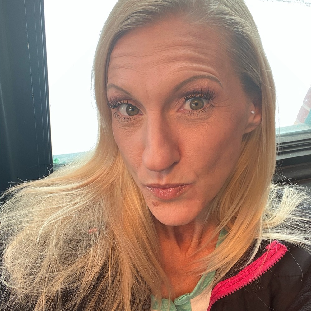 Meet your Posher, Christina